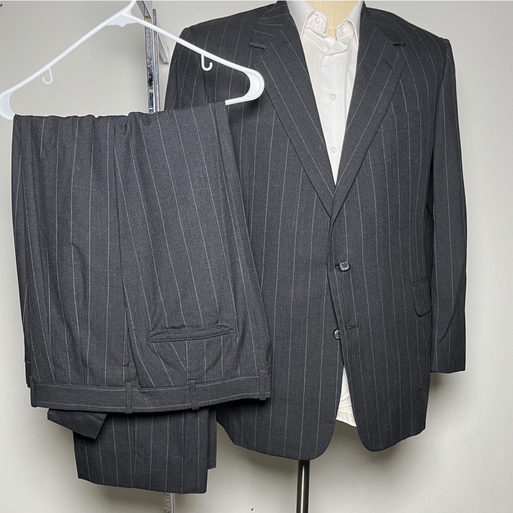 Men's Charcoal Pinstripe Two-Piece Suit - Classic Tailored Look 46L